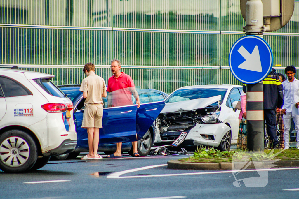 Flinke schade na kop-staartbotsing