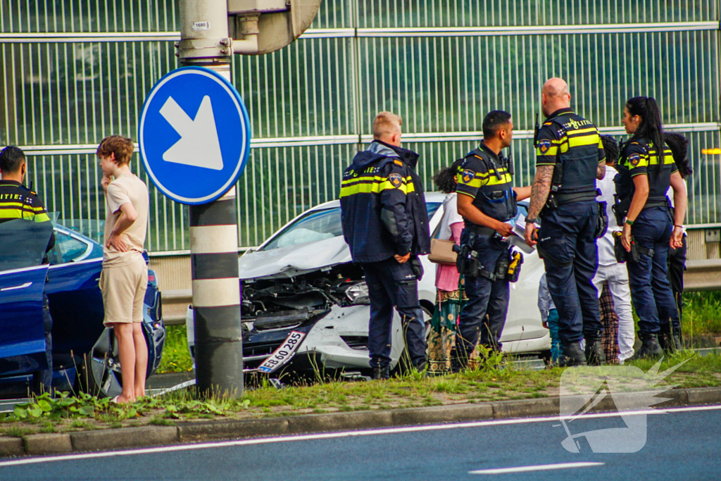 Flinke schade na kop-staartbotsing