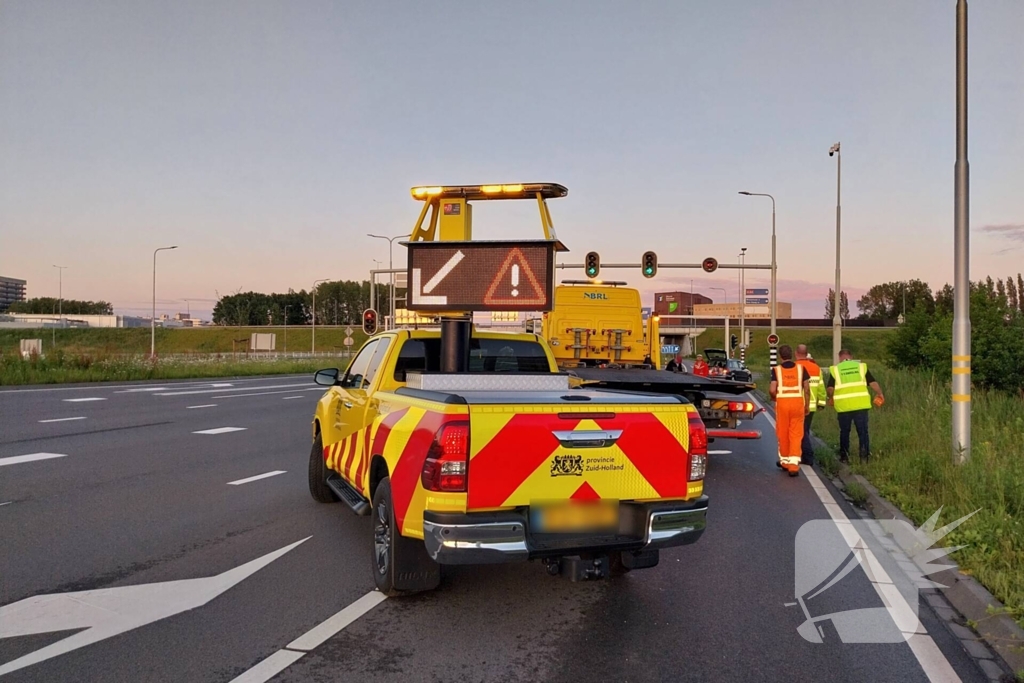 Twee oldtimers in botsing voor verkeerslichten