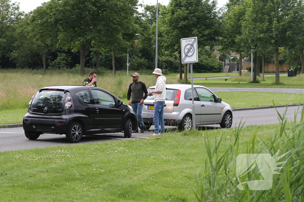 Schade bij ongeval, verkeer rijdt door afzetting