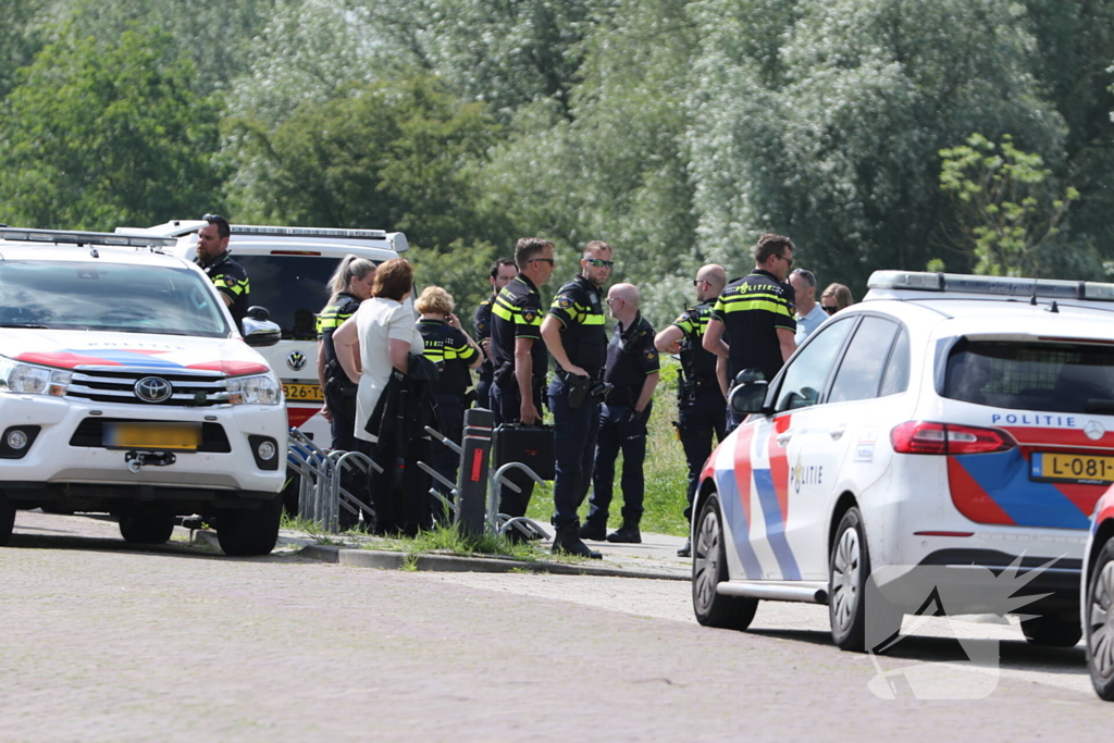 Overleden vrouw in het water aangetroffen