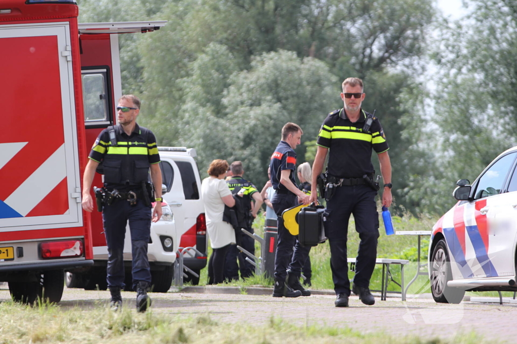 Overleden vrouw in het water aangetroffen