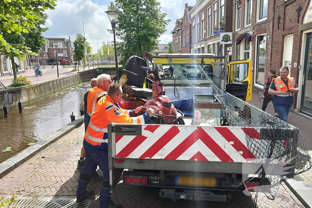 Veel hulpdiensten aanwezig voor scootmobiel in het water