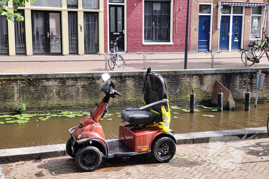 Veel hulpdiensten aanwezig voor scootmobiel in het water