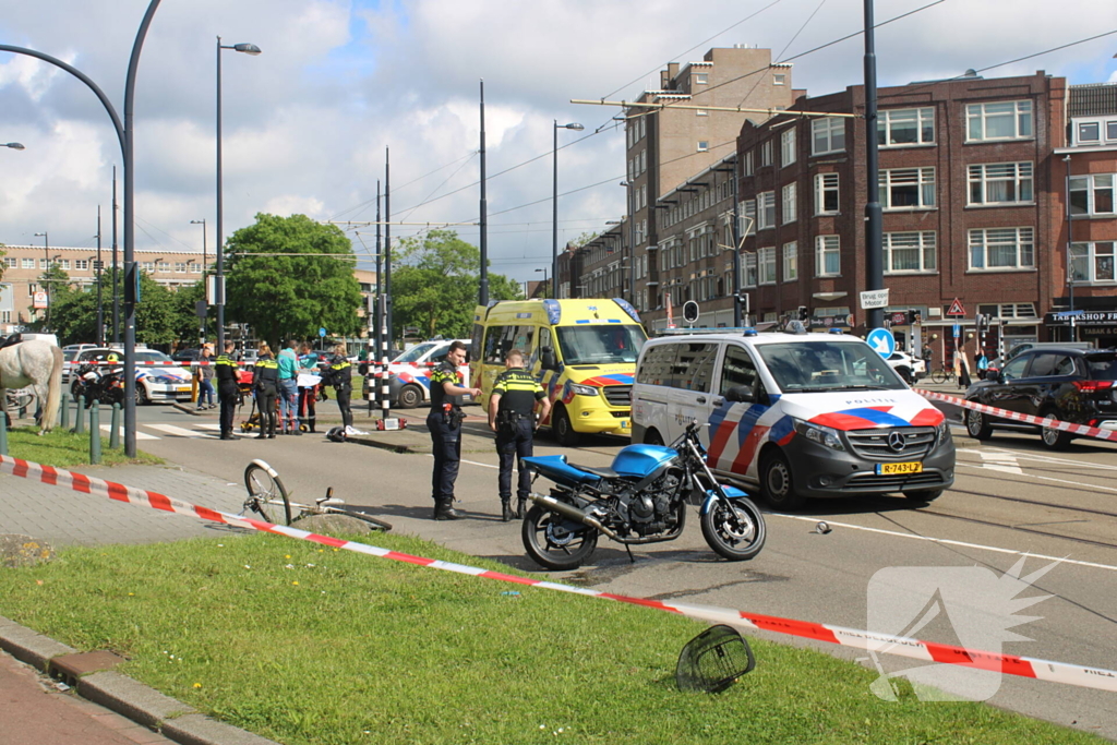 Fietser gewond bij aanrijding met motorrijder