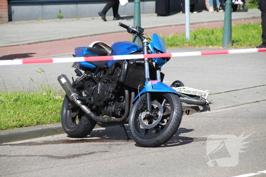 Fietser gewond bij aanrijding met motorrijder