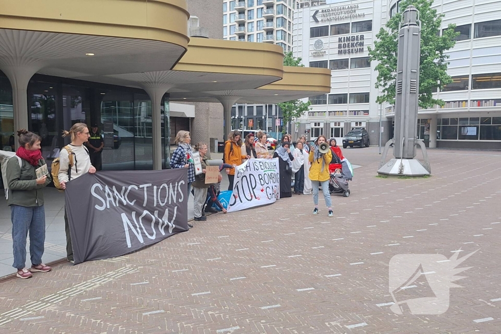 Pro Palestina demonstratie voor Tweede Kamer gebouw