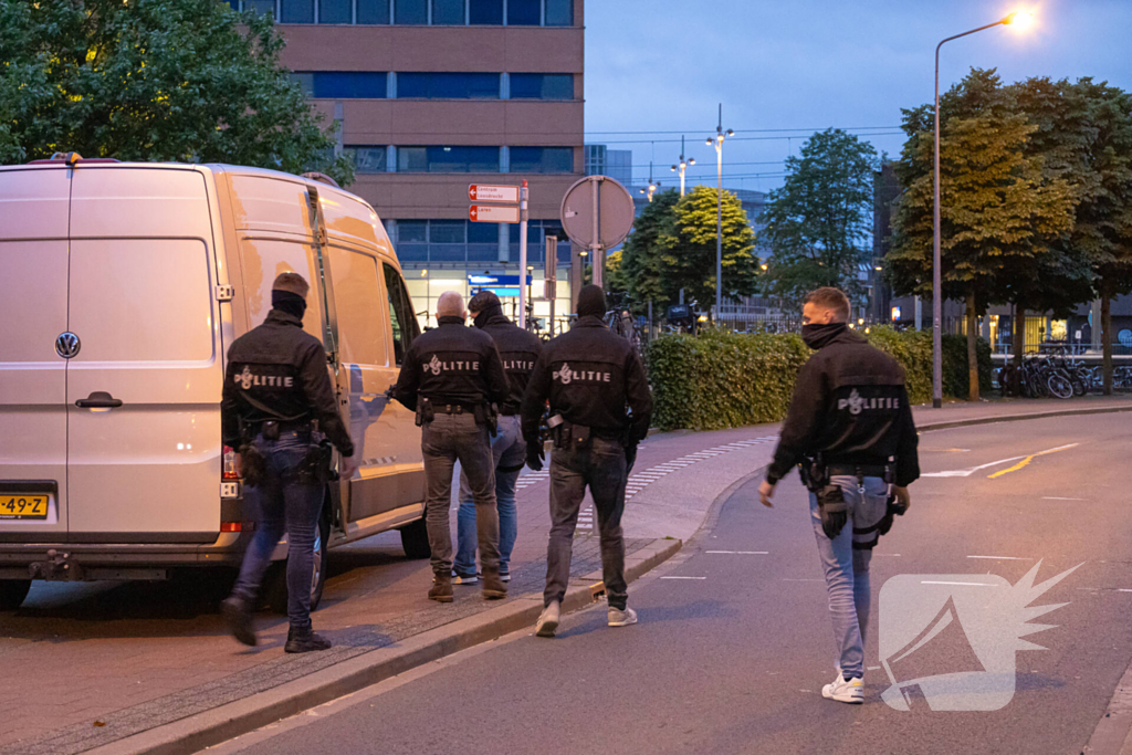 Specialistisch politieteam valt horecazaak binnen