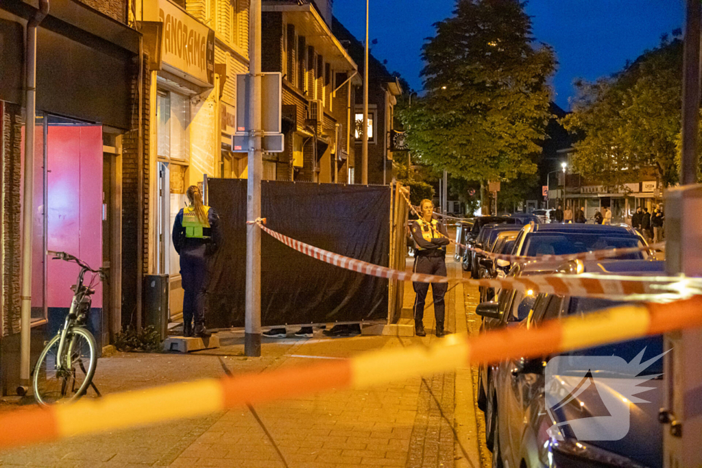 Specialistisch politieteam valt horecazaak binnen