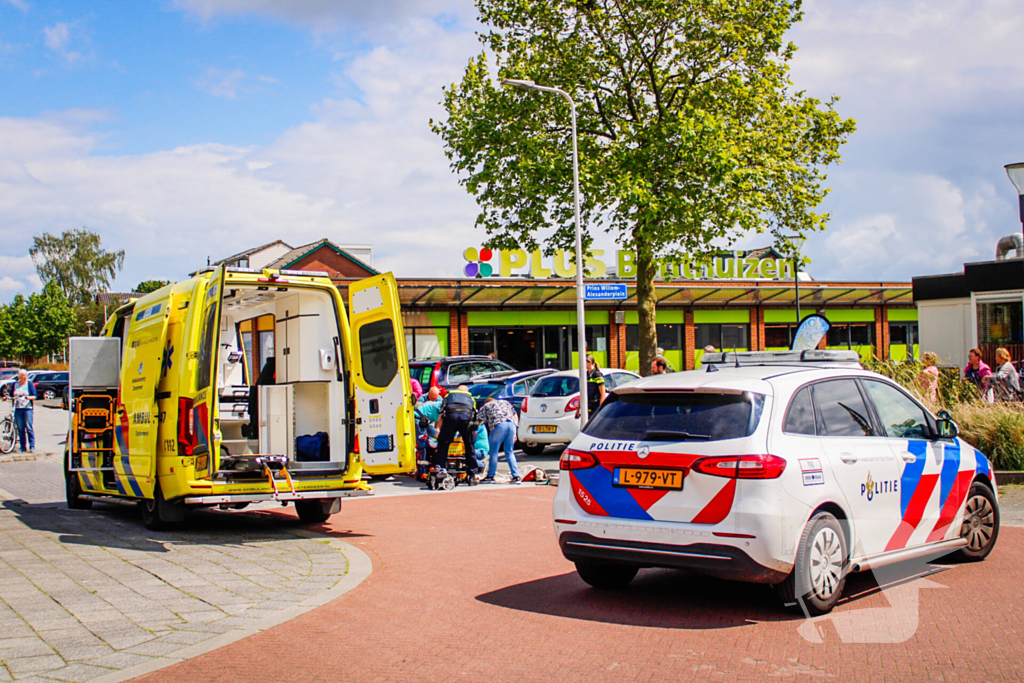 Fietser zwaargewond bij aanrijding met auto