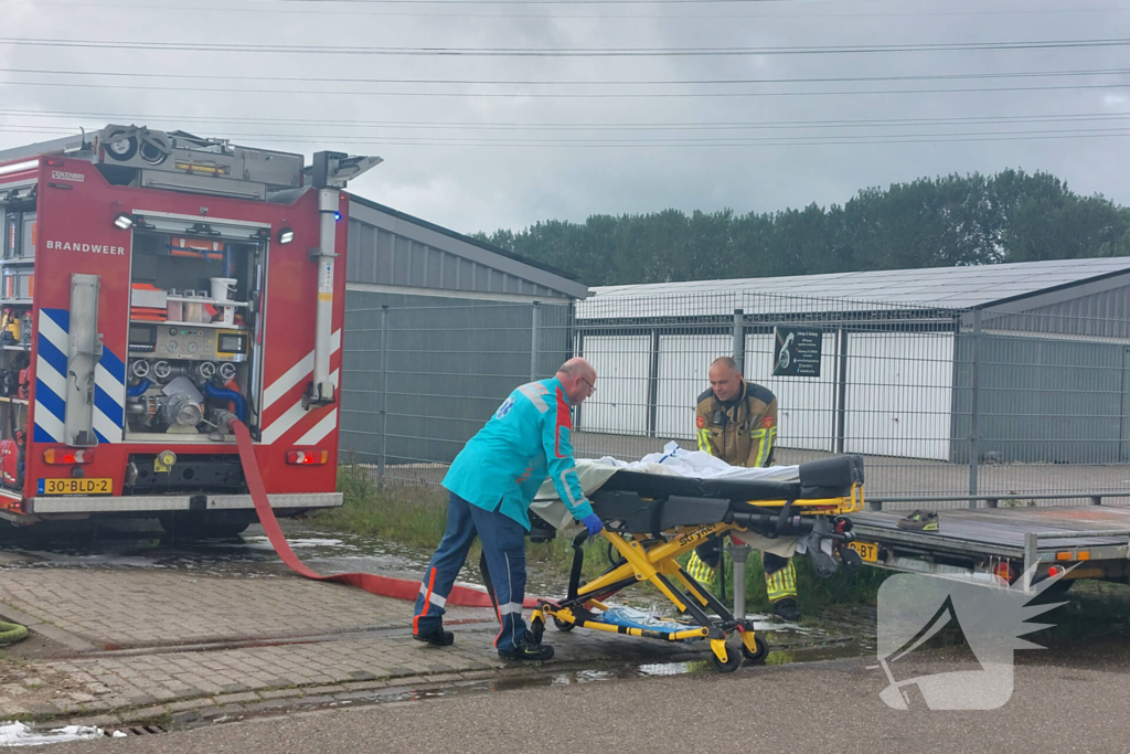 Persoon gewond bij autobrand