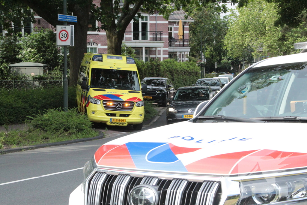 Brommobiel klapt op fietser