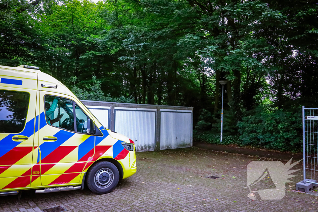 Gewonde bij ongeval met auto in garagebox