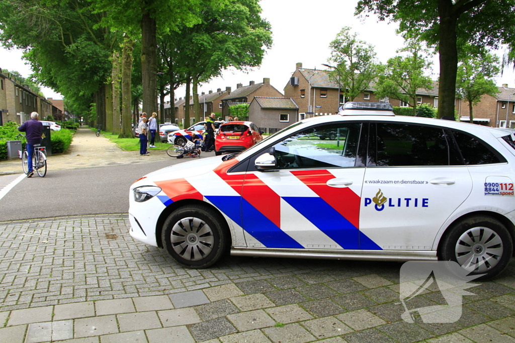 Fietser hard ten val na aanrijding met auto