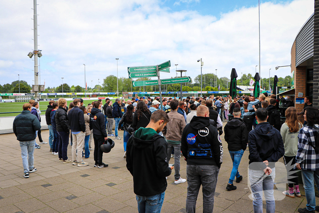 Doodgestoken Luca geëerd door voetbalvereniging