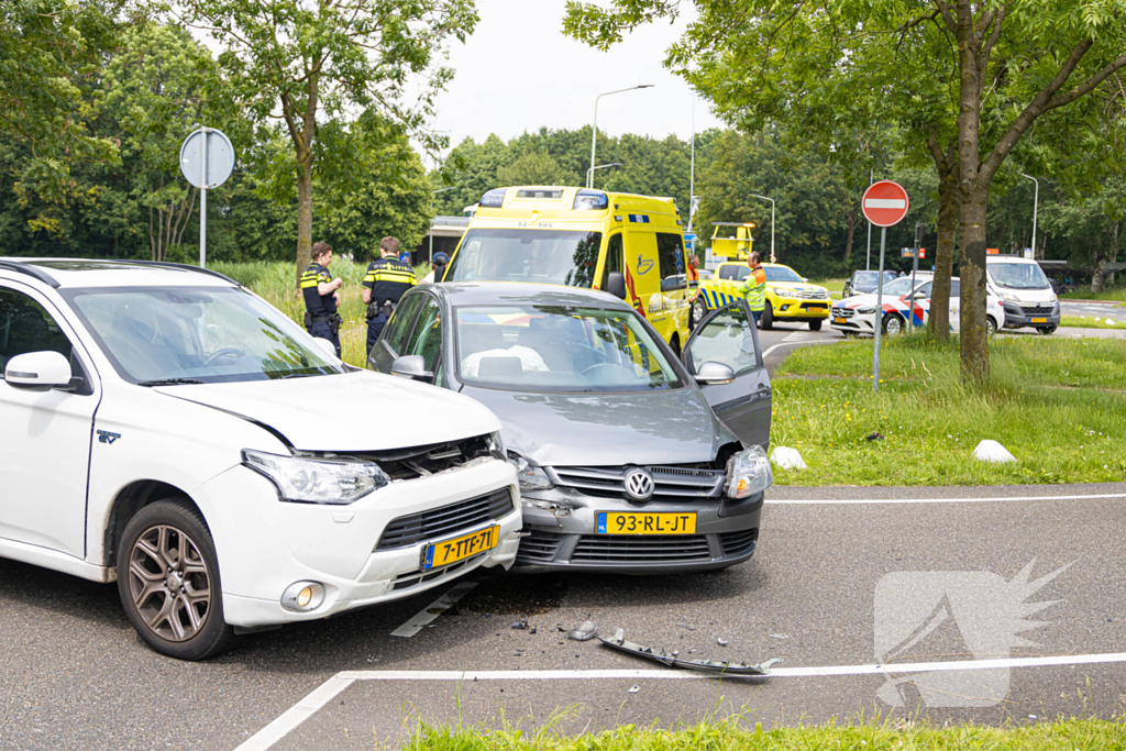 Bestuurder gewond bij botsing onderaan afrit