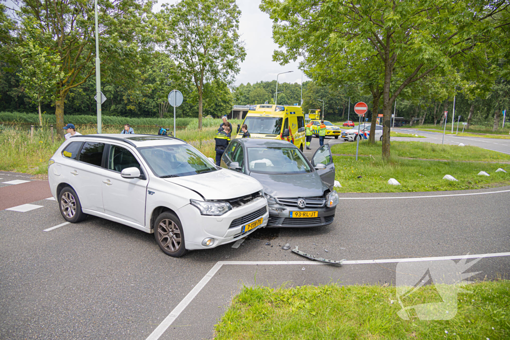 Bestuurder gewond bij botsing onderaan afrit