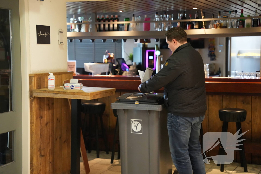 Biertje of sapje drinken na het stemmen