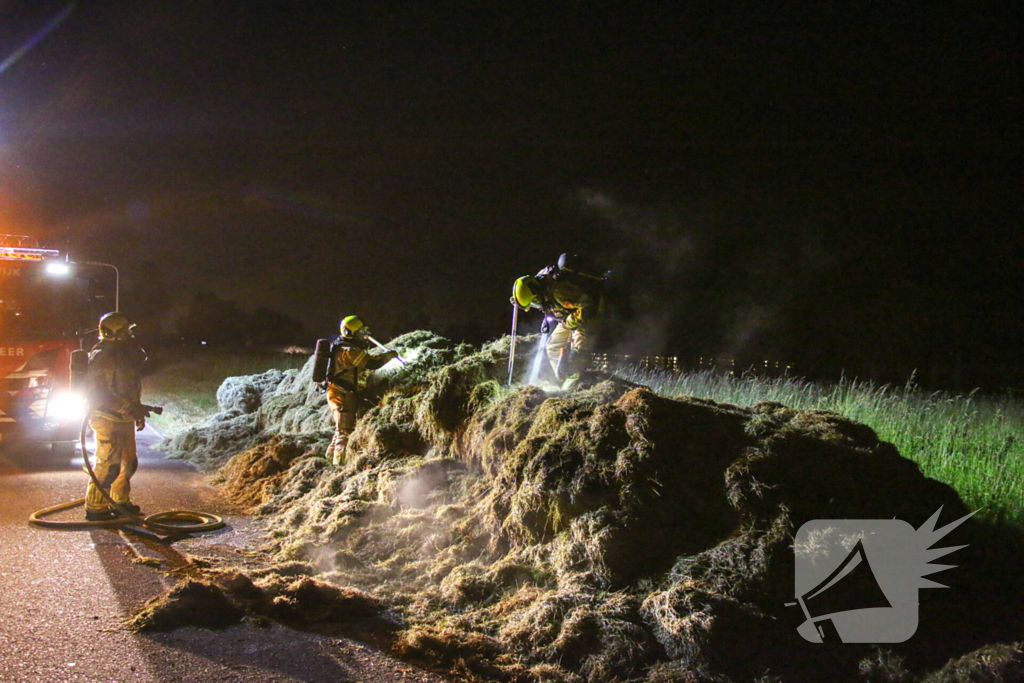 Veel rook bij brand in hooibalen