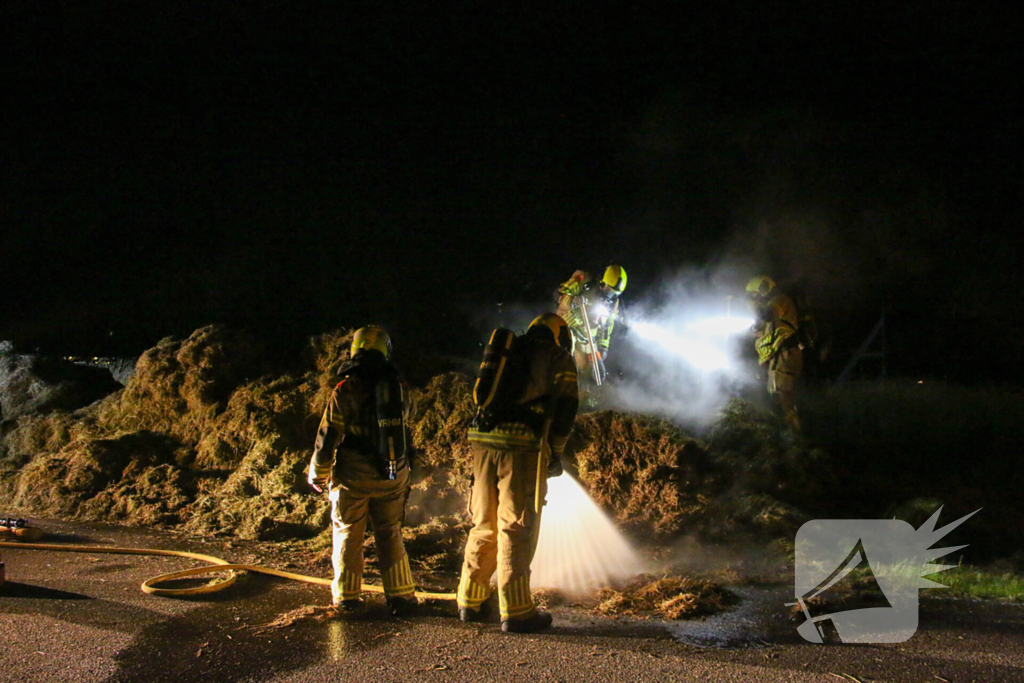 Veel rook bij brand in hooibalen