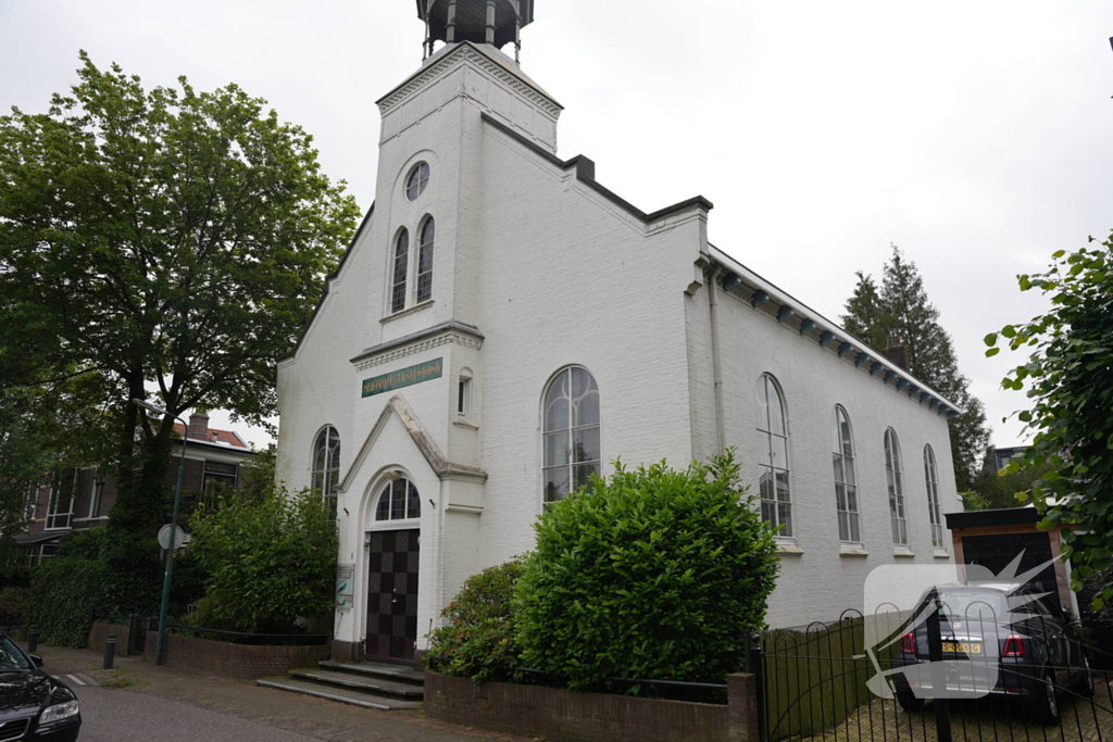 Kerkgebouw gaat in de verkoop