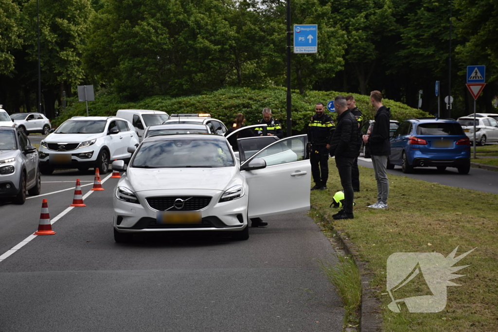 Automobiliste gewond bij kop-staartbotsing