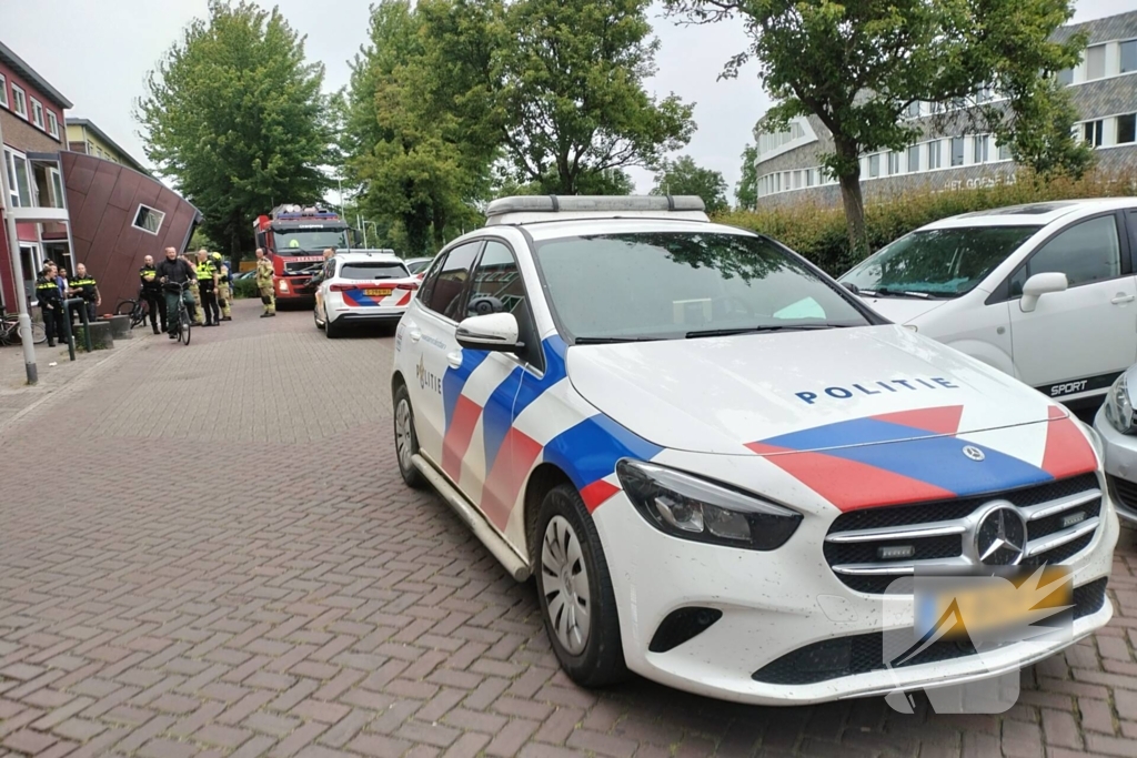 Brandweer assisteert politie bij inzet in woning