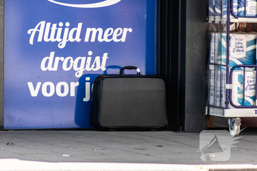 Politie onderzoekt verdacht pakket