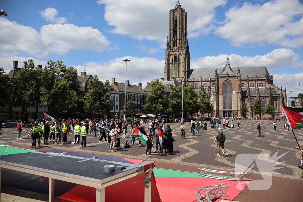 Veel demonstranten bij Pro Palestina demonstratie