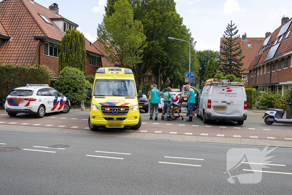 Een gewonde bij kop-staart ongeval