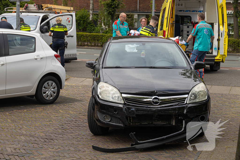 Een gewonde bij kop-staart ongeval