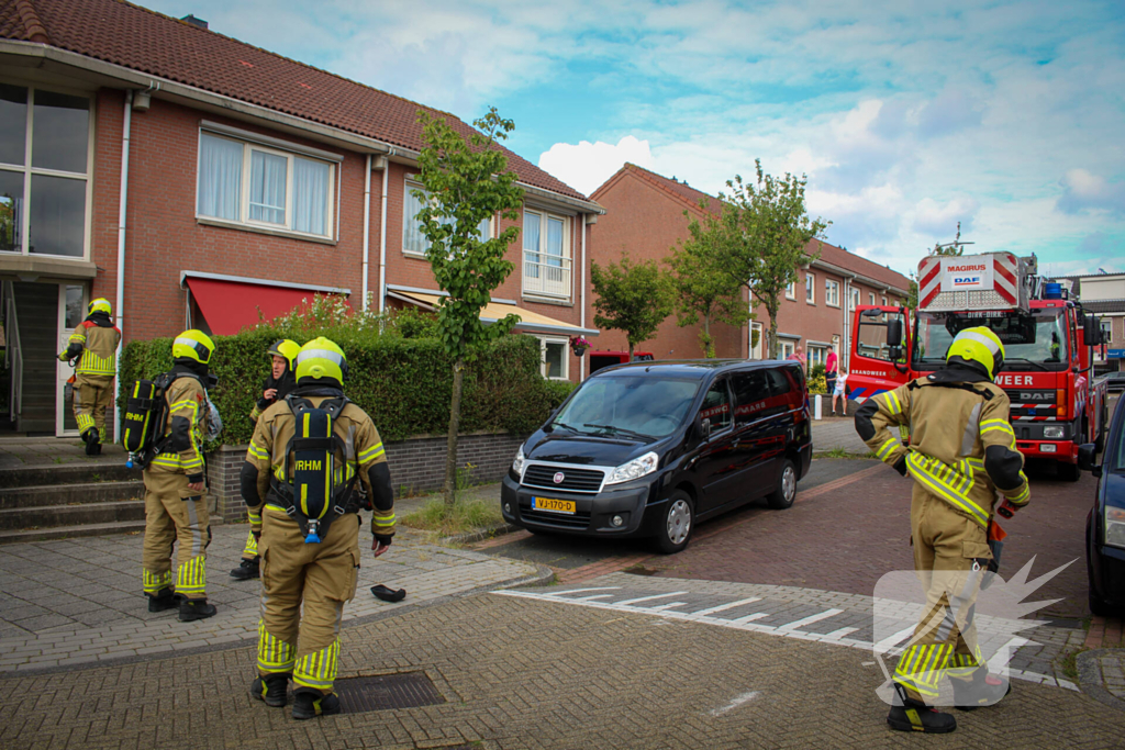 Brandweer ventileert woning na vergeten pannetje op het vuur