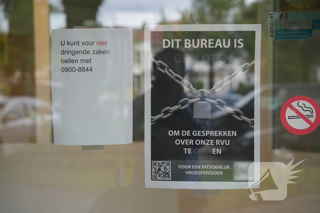 Politiebureaus 24 uur lang gesloten