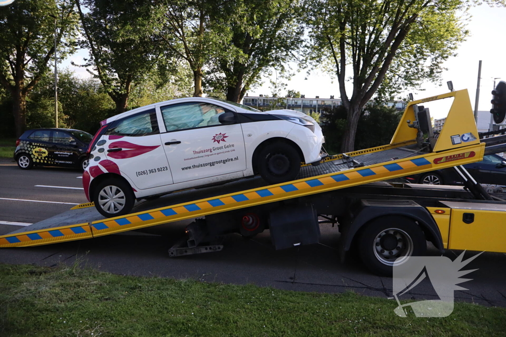 Kop-staart aanrijding voor verkeerlichten