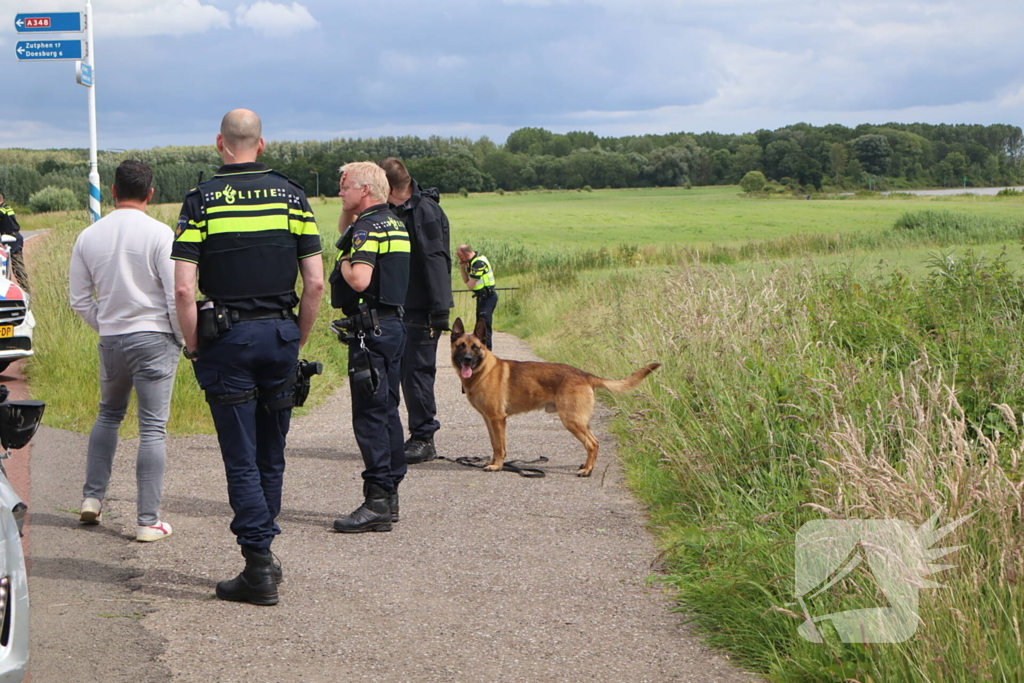 Bestuurder negeert stopteken en wordt tot stilstand gedwongen