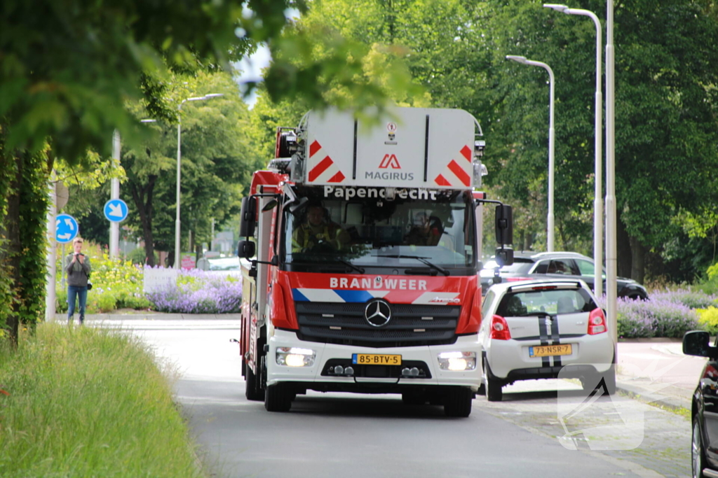 Brandweer komt met Cobra Coldcutter naar woningbrand