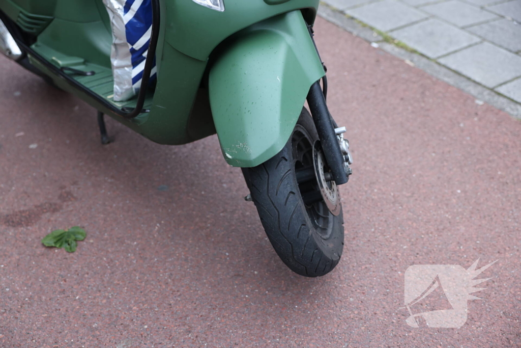 Aanrijding tussen scooter en auto