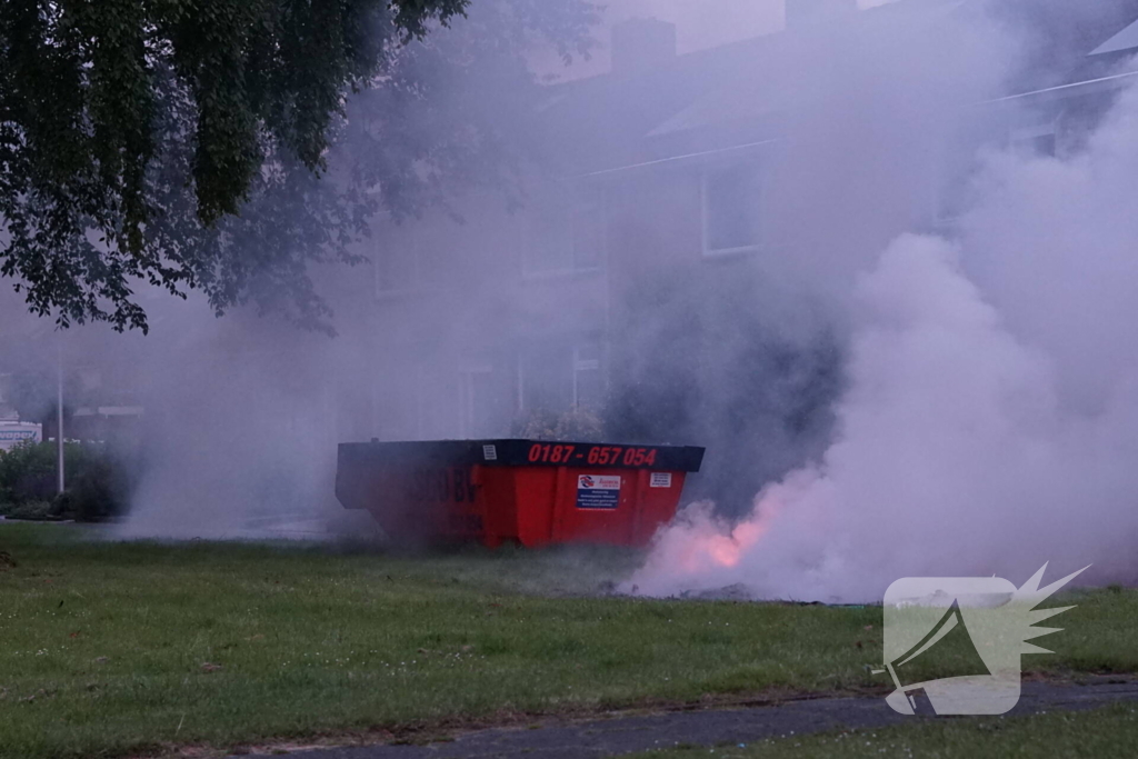 Mobiele toiletcabine brandt af