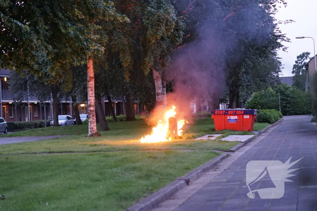 Mobiele toiletcabine brandt af