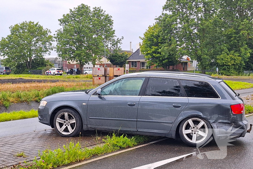 Flinke schade bij aanrijding op kruising