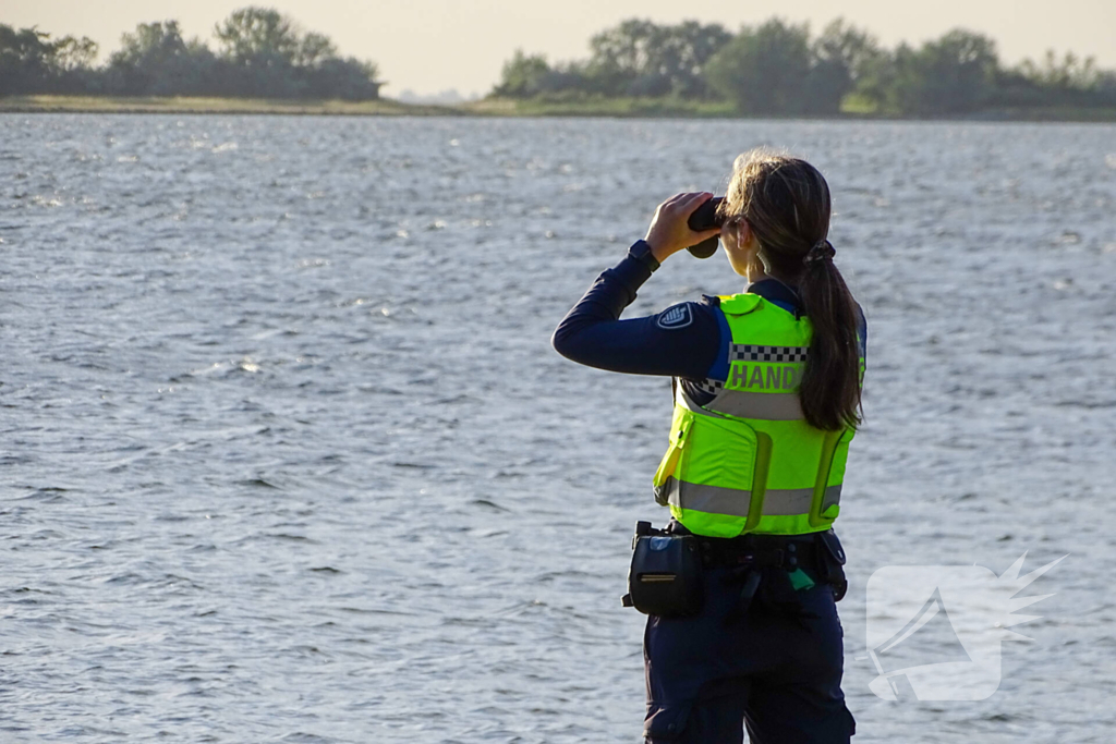 Lichaam 51-jarige vermiste surfer na urenlange zoektocht gevonden