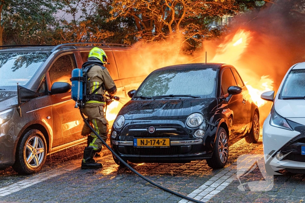 Veel schade na autobrand