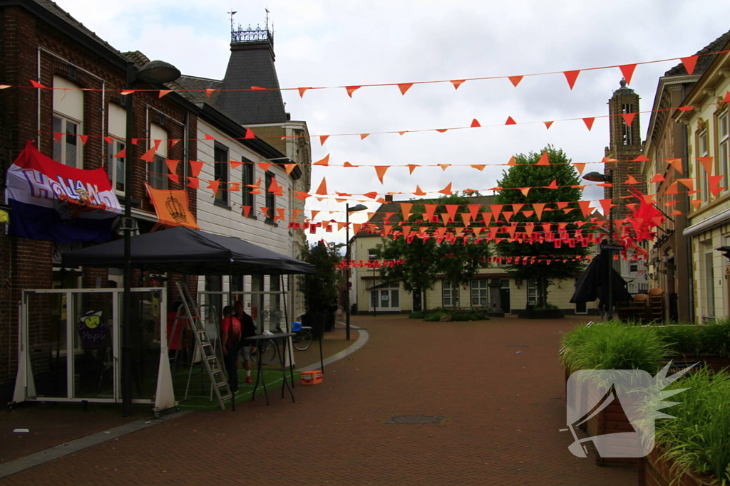 Straat kleurt oranje voor eerste EK-duel