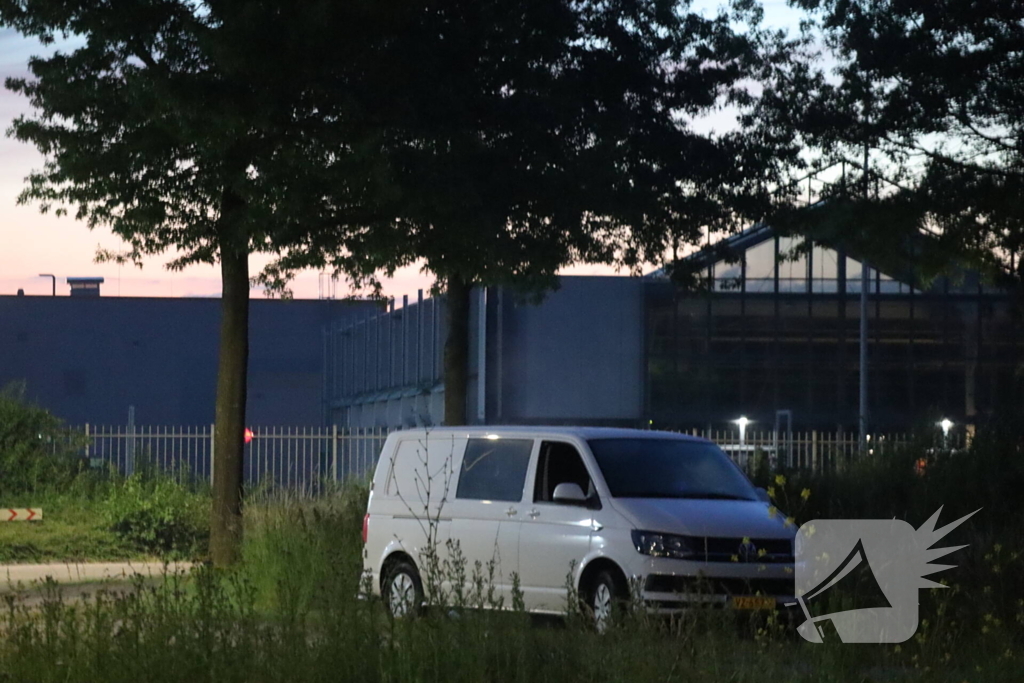 Fietspad afgesloten vanwege aangetroffen vaten