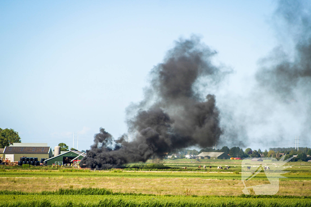 Tractor gaat in vlammen op