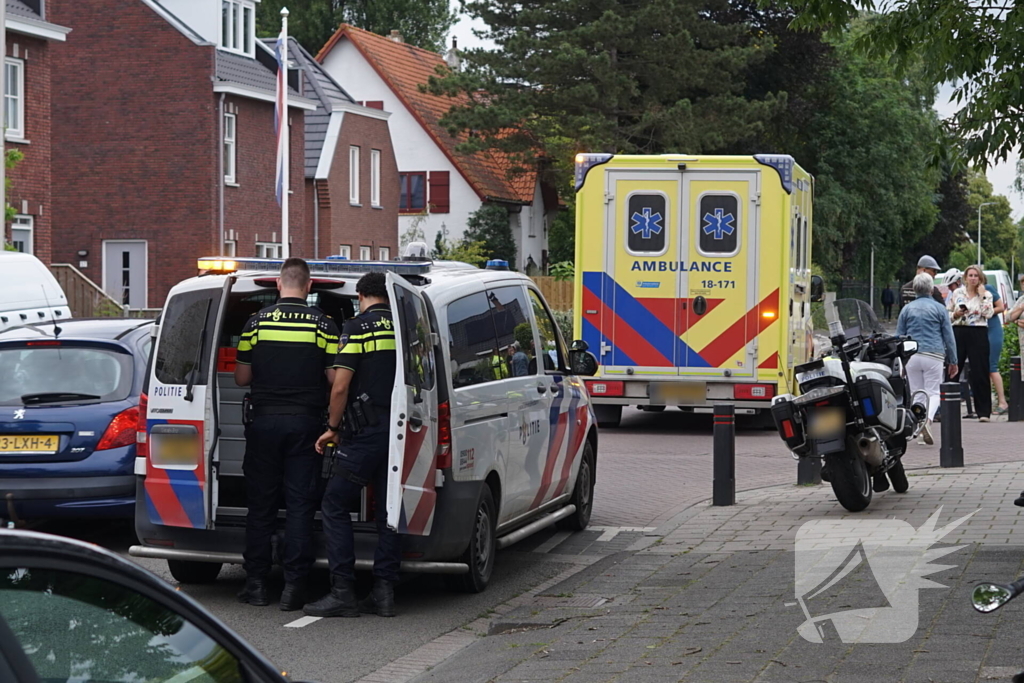 Fietser en bestelbus in botsing