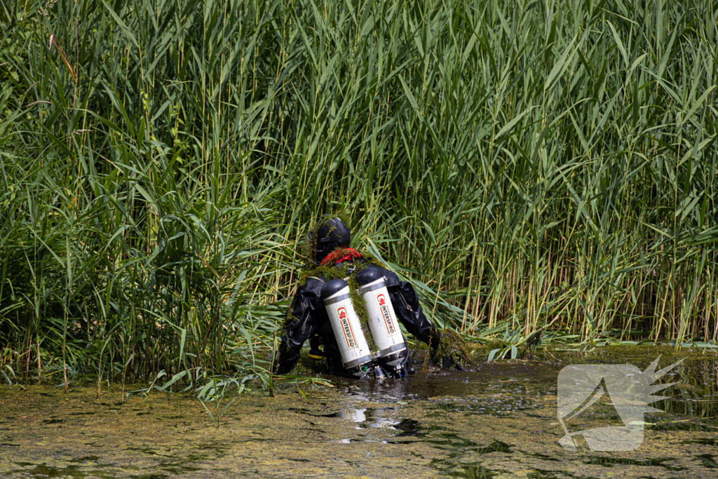 Duikactie na aantreffen bandensporen in riet