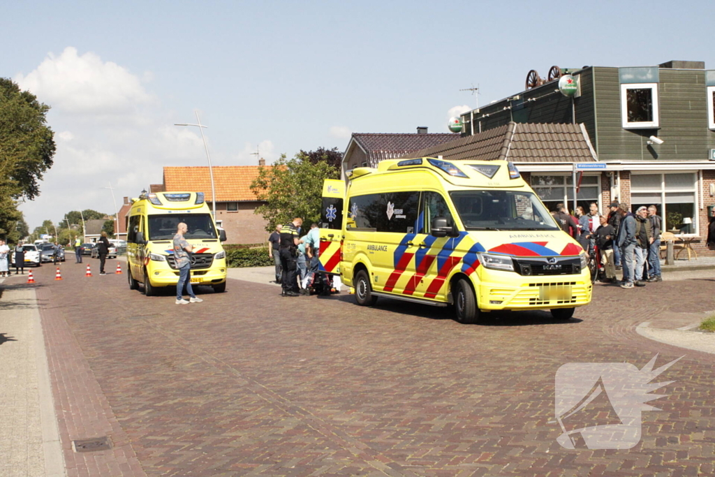 Twee personen gewond bij aanrijding met motor en scooter