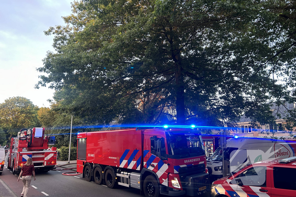 Veel hulpdiensten aanwezig bij woningbrand