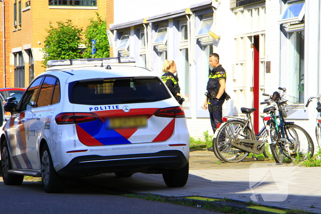 Politie treft overleden persoon aan in woning